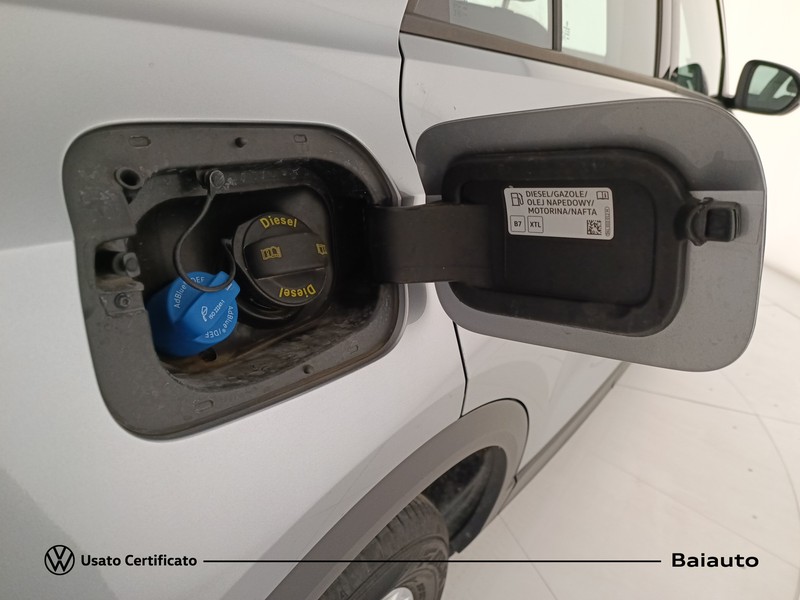 31 - Volkswagen T-Roc 2.0 tdi scr 115cv life