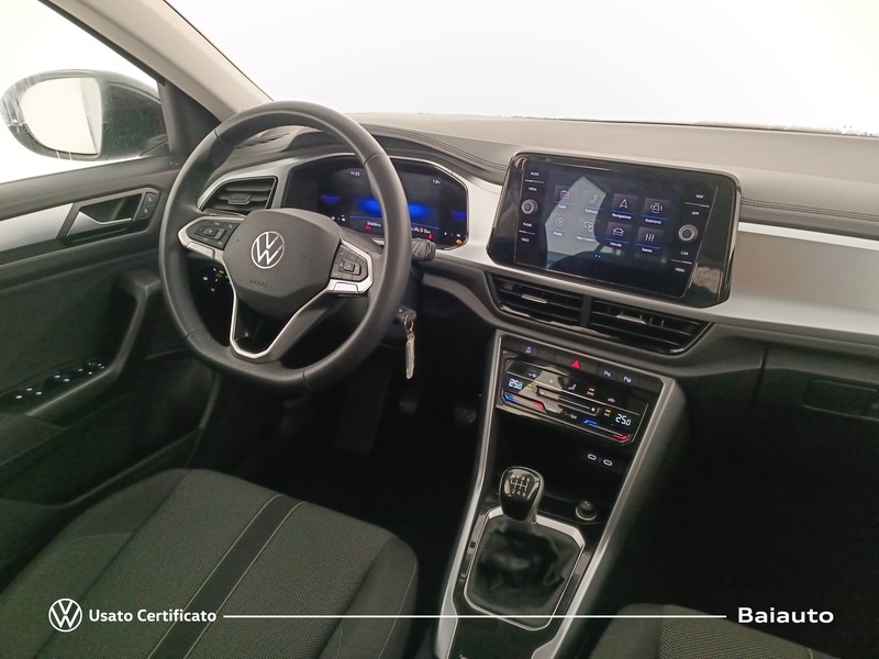 7 - Volkswagen T-Roc 2.0 tdi scr 115cv life