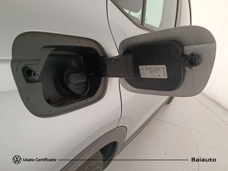 31 - Volkswagen T-Cross 1.0 tsi 115cv life dsg