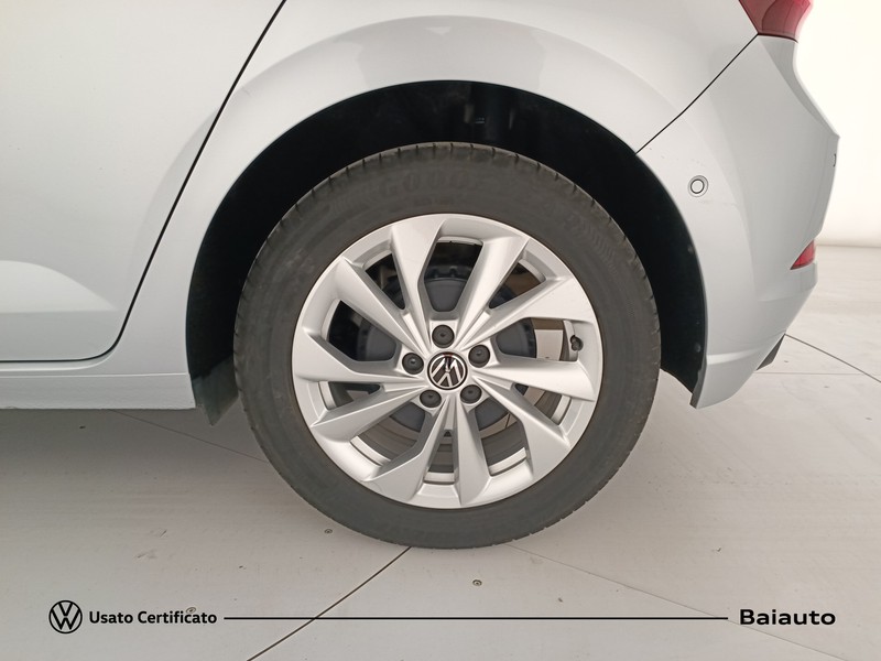 25 - Volkswagen Polo 1.0 tsi 95cv style