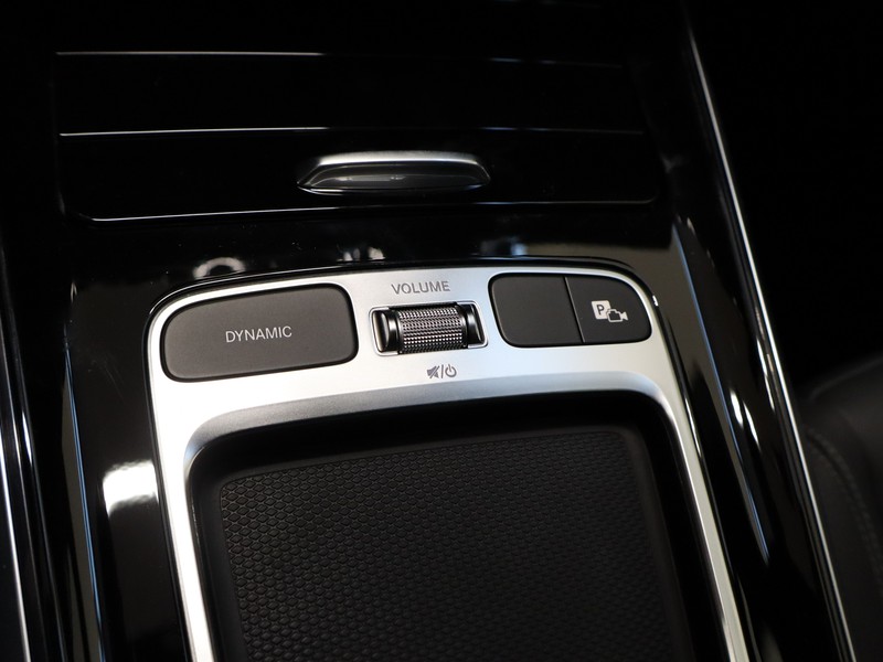 13 - Mercedes GLA 180 d progressive advanced 8g-dct