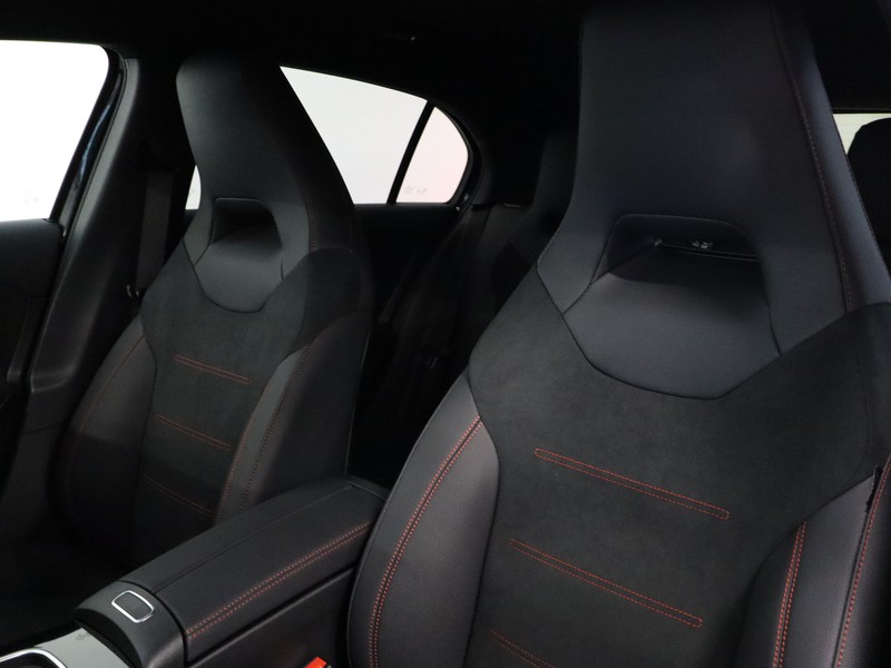 7 - Mercedes Classe A 180 d amg line extra speedshift dct amg 8g