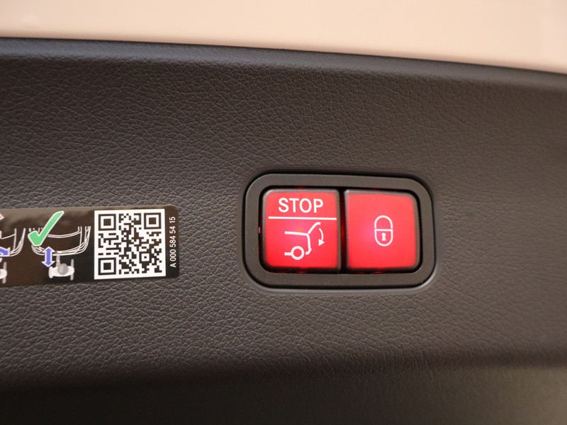 19 - Mercedes GLC coupe 220 d amg line premium 4matic 9g-tronic