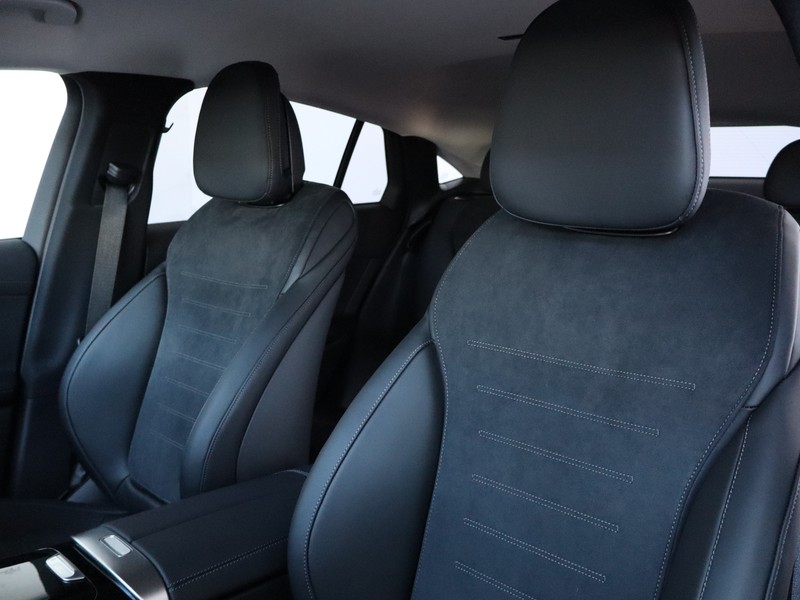 7 - Mercedes GLC coupe 300 de plug in hybrid amg line advanced tech 4matic 9g-tronic