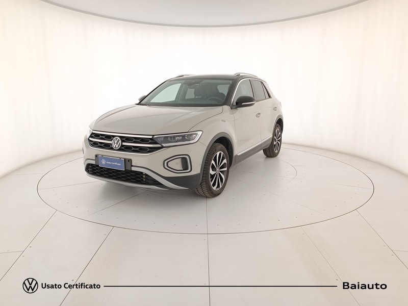 1 - Volkswagen T-Roc 1.5 tsi act style dsg