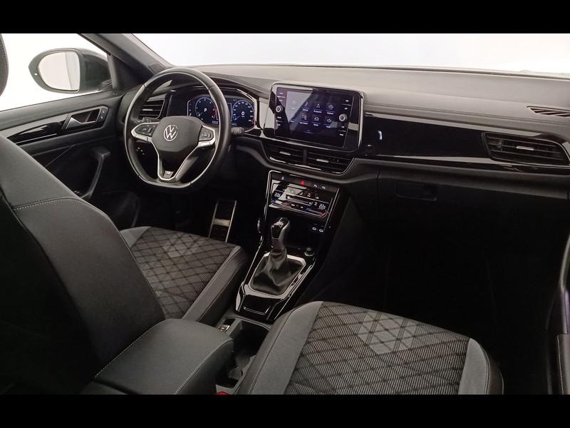 7 - Volkswagen T-Roc 2.0 tdi scr 150cv r line dsg