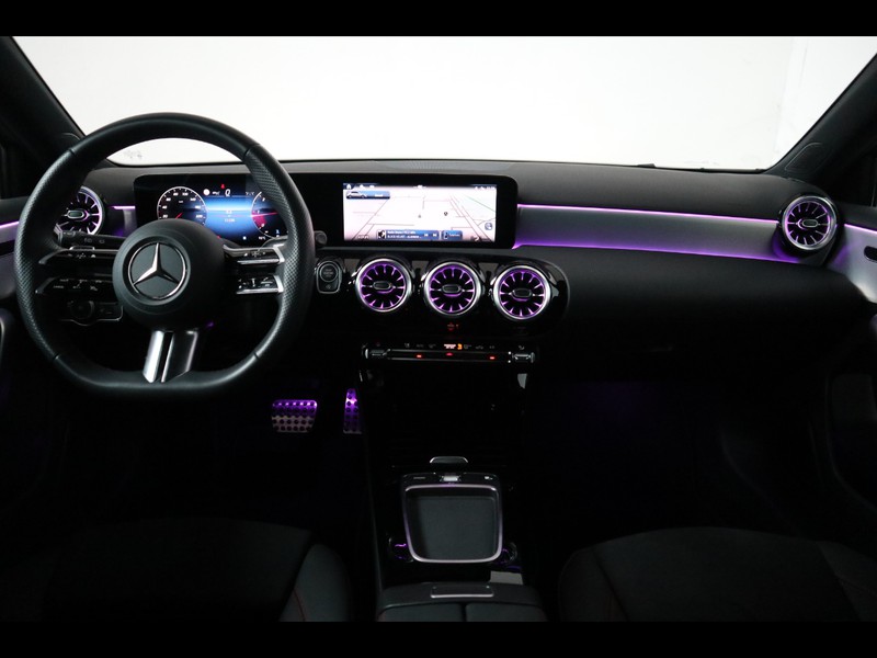 13 - Mercedes Classe A 180 d amg line advanced plus speedshift dct amg 8g