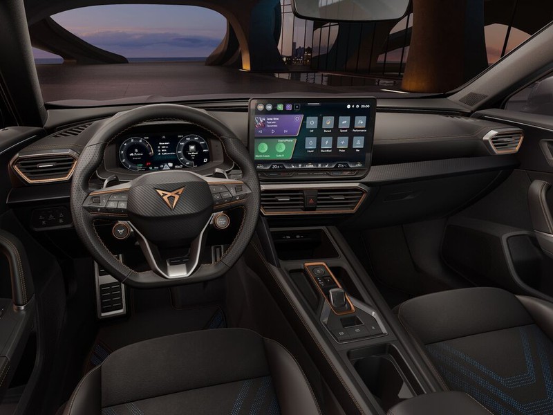 13 - Cupra Formentor 1.5 e-hybrid 204cv dsg