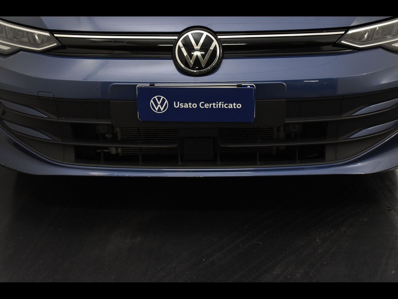 13 - Volkswagen Golf 2.0 tdi scr 115cv life