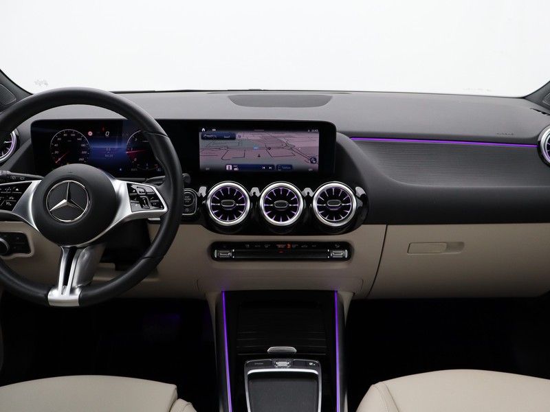 13 - Mercedes GLA 200 d progressive advanced plus 8g-dct