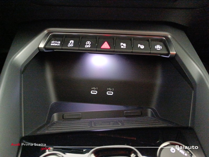 13 - Audi A3 sportback 2.0 tdi 150cv s line edition s tronic