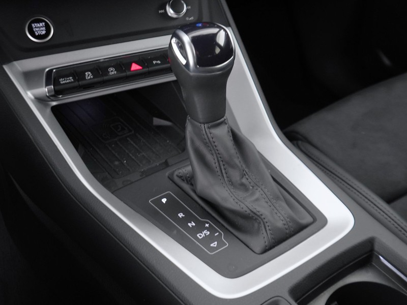 25 - Audi Q3 sportback 35 1.5 tfsi evo2 s line edition s tronic