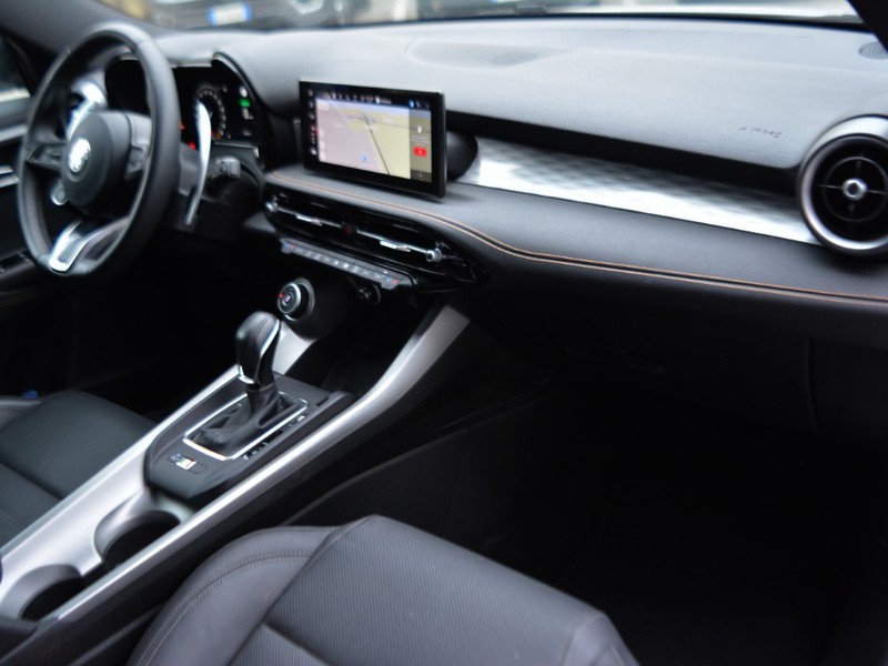 7 - Alfa Romeo Tonale 1.5 hybrid 160cv veloce tct7