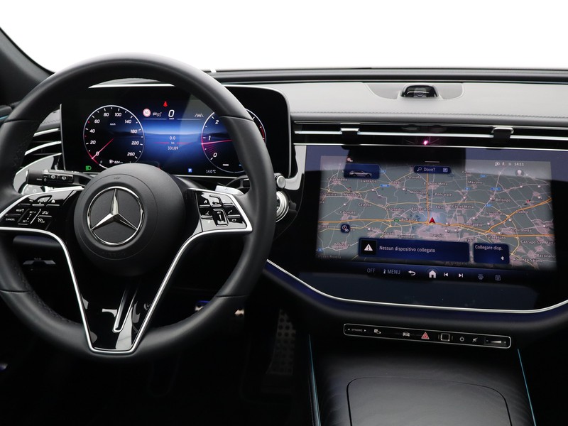 13 - Mercedes Classe E station wagon all-terrain 220 d premium 4matic 9g-tronic