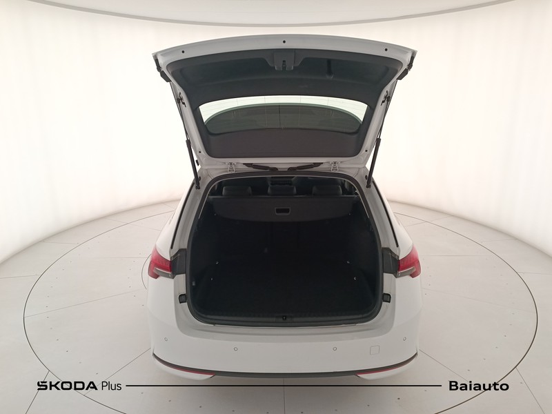 31 - Skoda Octavia wagon 2.0 tdi 150cv executive dsg