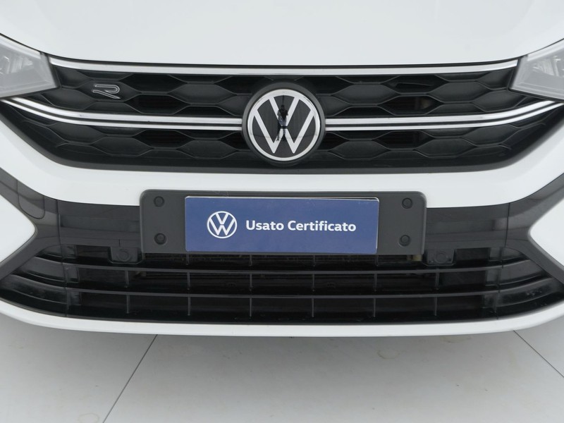13 - Volkswagen Taigo 1.5 tsi 150cv r-line dsg