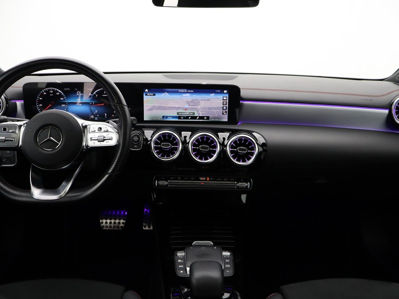 13 - Mercedes CLA shooting brake 200 d premium 8g-dct