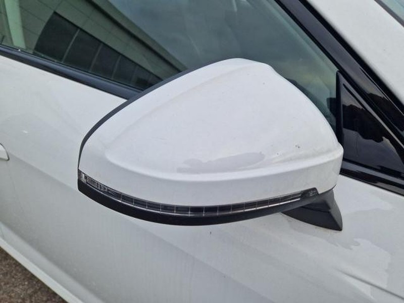 13 - Audi A4 avant 35 2.0 tdi mhev 163cv s line edition s tronic