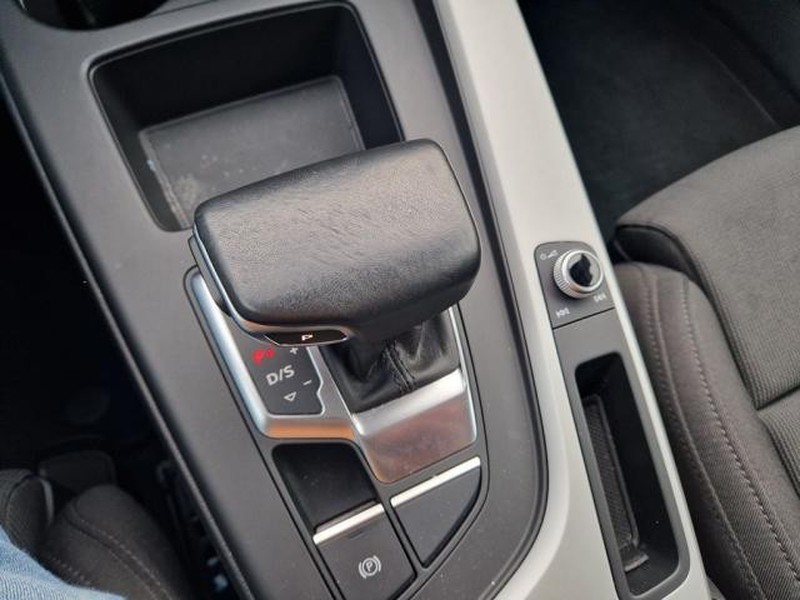 31 - Audi A4 avant 35 2.0 tdi mhev 163cv s line edition s tronic