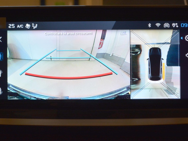 19 - Peugeot 208 1.2 hybrid 48v 110cv gt e-dcs6