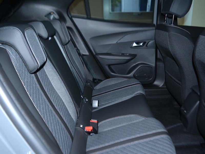7 - Peugeot 2008 1.2 puretech 100cv allure s&s
