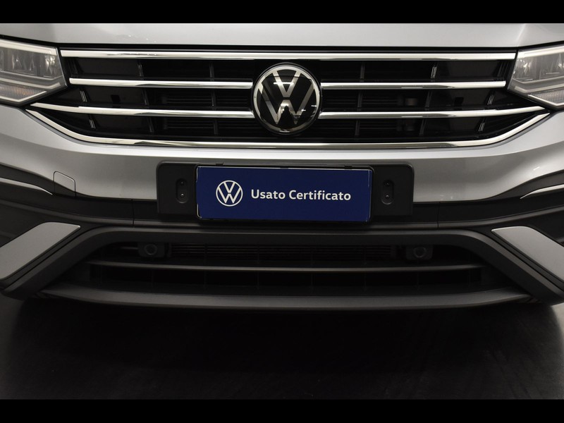 13 - Volkswagen Tiguan allspace 2.0 tdi scr 150cv life dsg 7p.ti