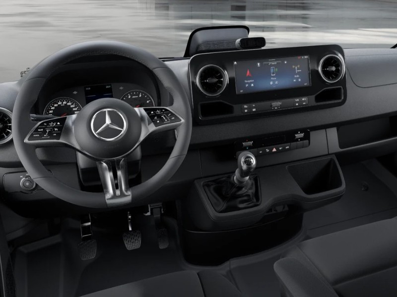 7 - Mercedes Vans Sprinter 319 rwd 2.0 cdi dc 43/35 pro