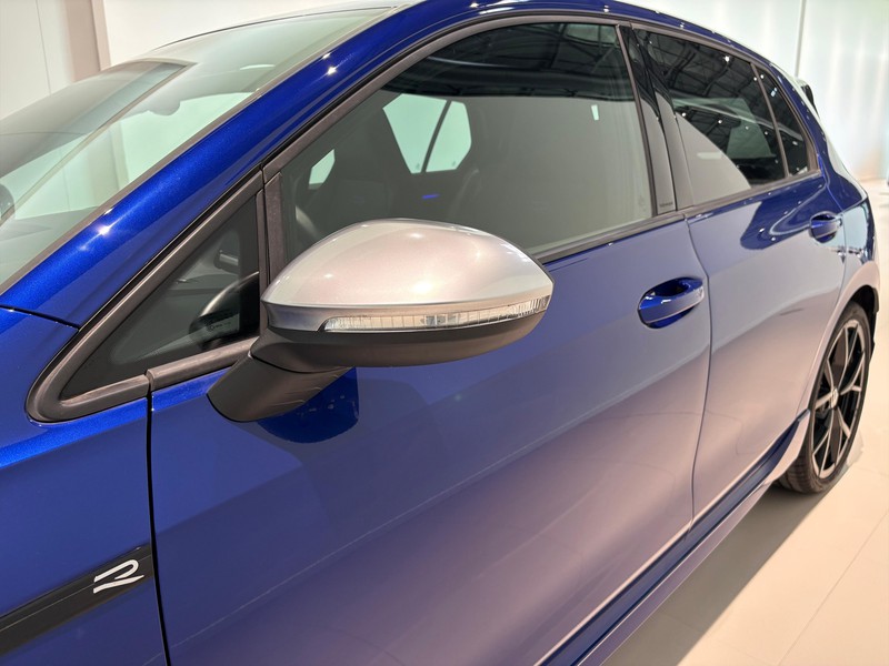 31 - Volkswagen Golf 2.0 tsi 333cv r 4motion dsg