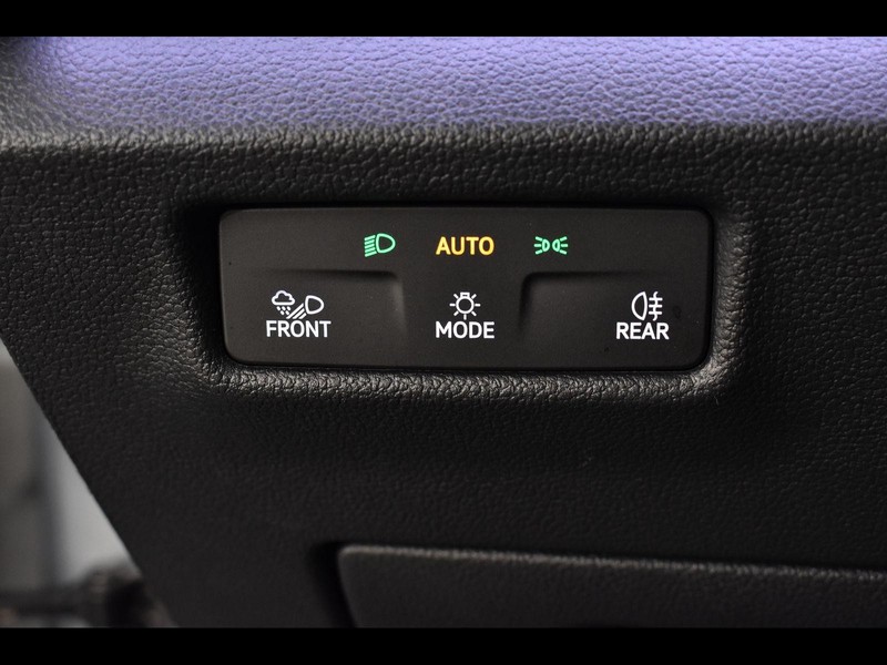 13 - Volkswagen Tiguan 2.0 tdi scr 150cv r-line dsg