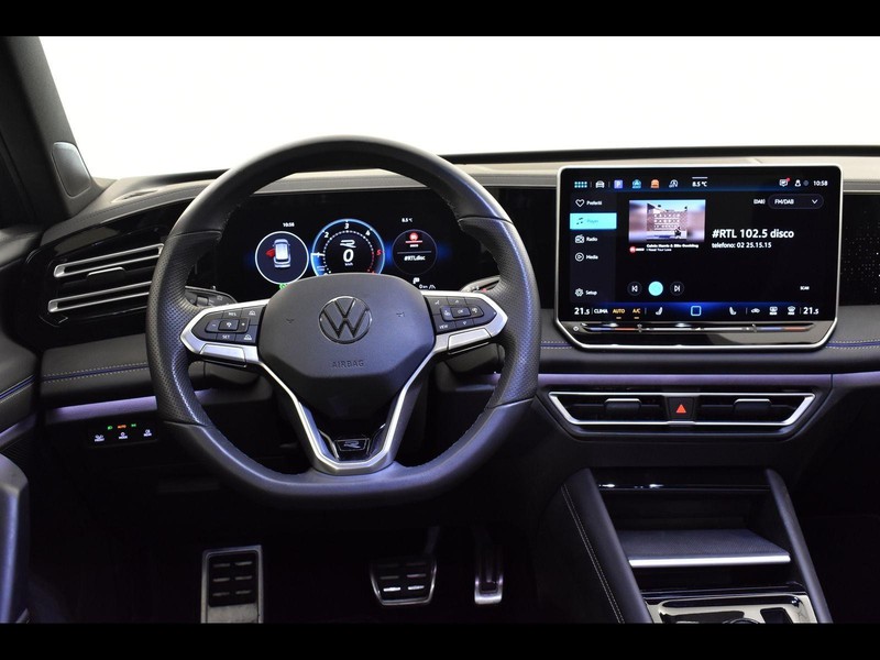 7 - Volkswagen Tiguan 2.0 tdi scr 150cv r-line dsg