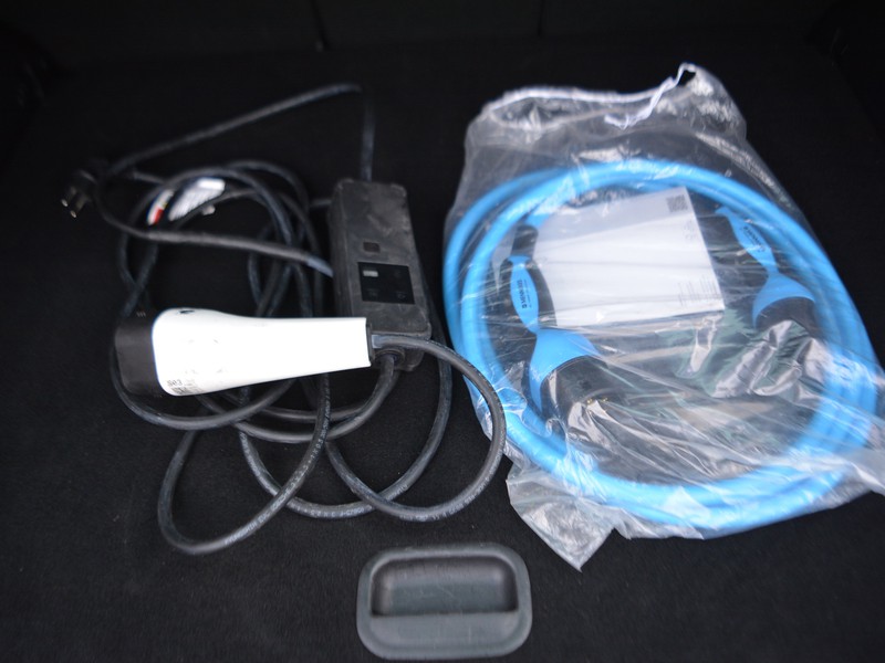 13 - Kia Sportage 1.6 t-gdi phev style awd at6