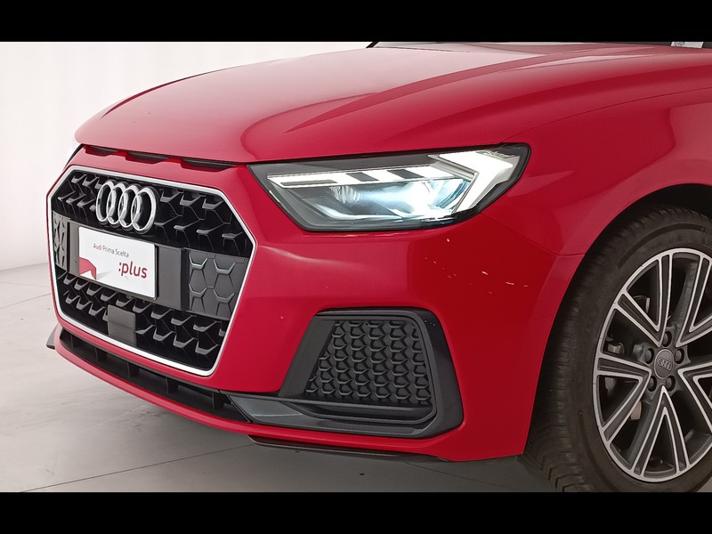 37 - Audi A1 sportback 25 1.0 tfsi admired