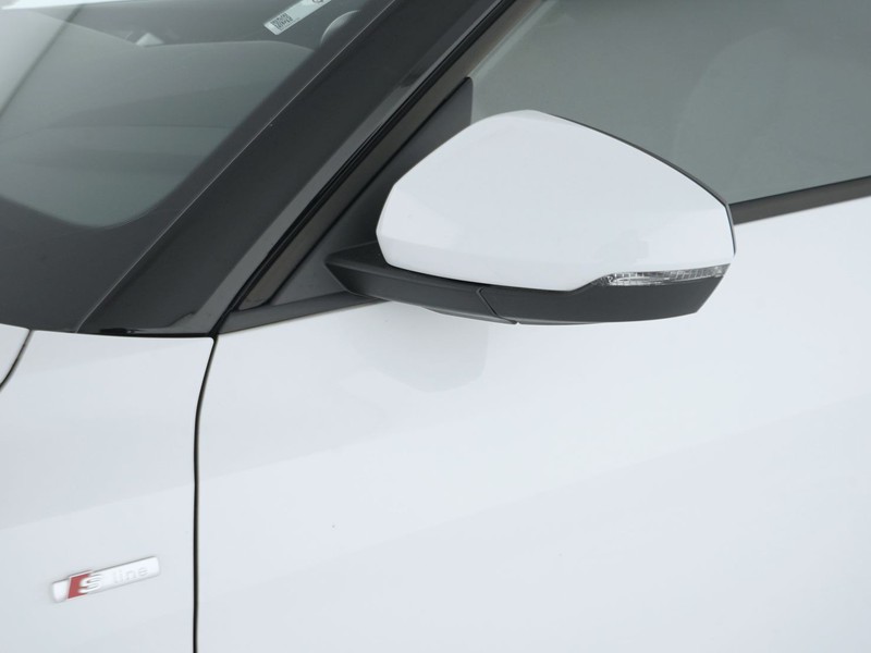 31 - Audi A1 sportback 35 1.5 tfsi s line edition s tronic