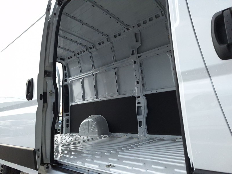 7 - Fiat Professional Ducato Maxi Furgone Lastrato L4h3 35 2.2 Diesel 140 Cv Manuale