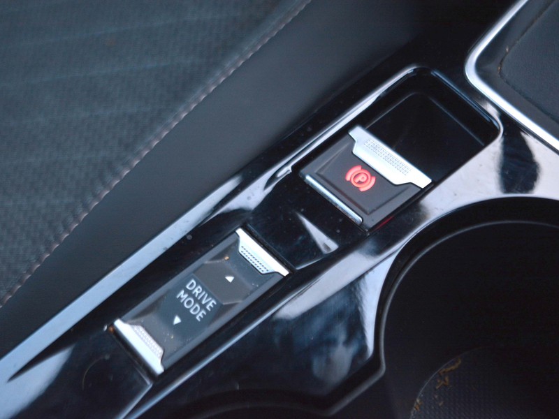 19 - Peugeot 2008 1.2 puretech 100cv allure s&s