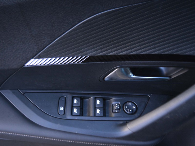 13 - Peugeot 2008 1.2 puretech 100cv allure s&s