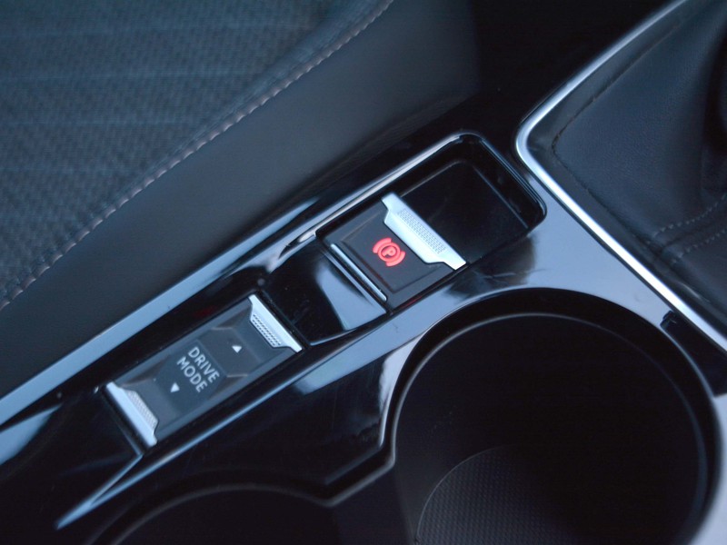 19 - Peugeot 2008 1.2 puretech 100cv allure s&s