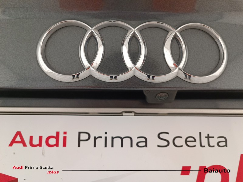 31 - Audi Q3 sportback 35 2.0 tdi s line edition s tronic