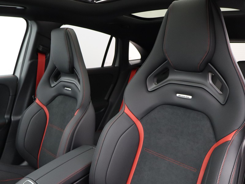 7 - AMG GLA amg 35 premium amg 4matic 8g-dct