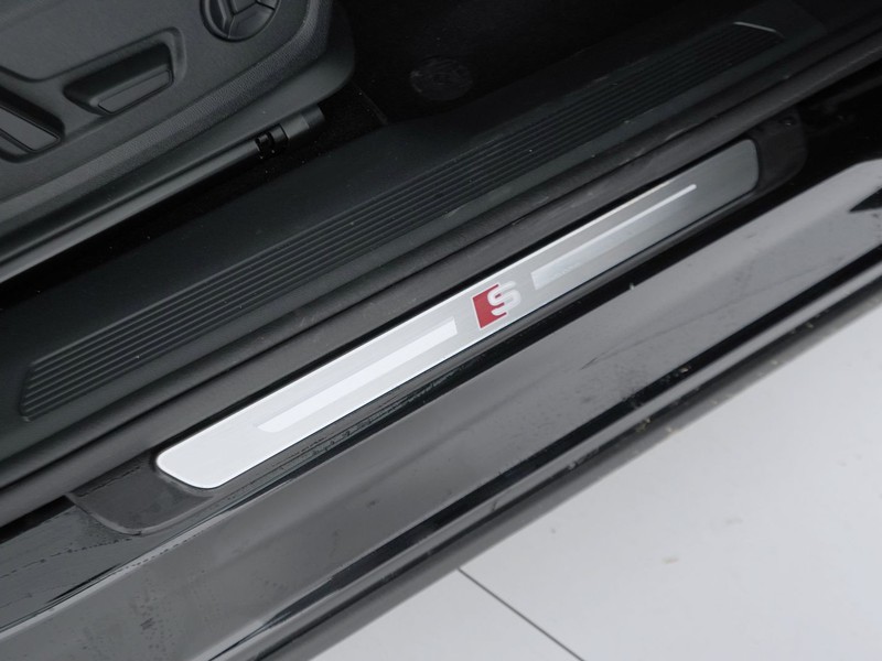 19 - Audi Q4 e-tron 45 s line edition