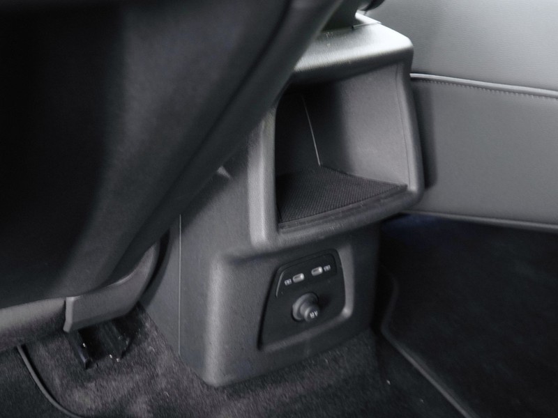 31 - Audi Q4 e-tron 45 s line edition