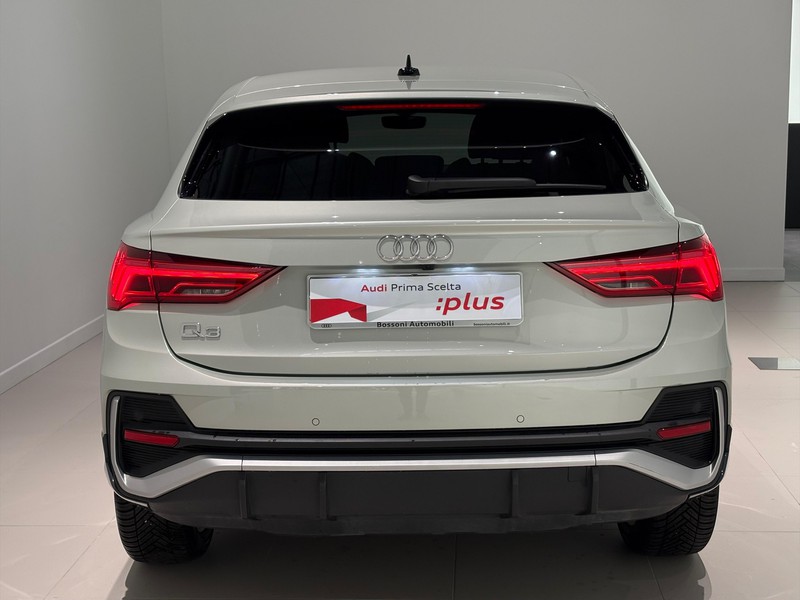 7 - Audi Q3 sportback 35 2.0 tdi s line edition s tronic