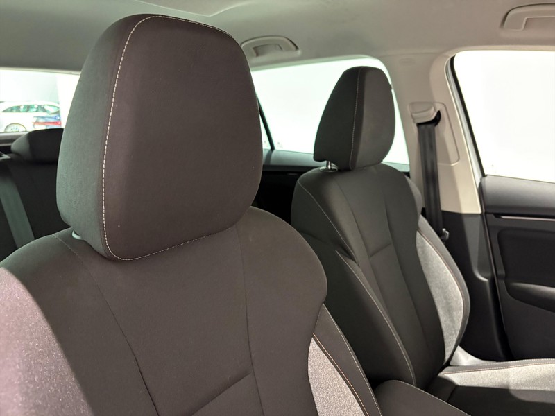 13 - Skoda Kamiq 1.0 tsi 115cv black dots