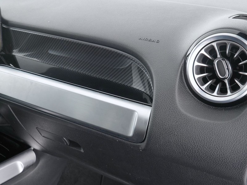 19 - Mercedes GLB 200 d amg line advanced plus 8g-dct