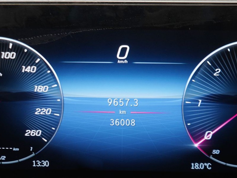 31 - Mercedes GLB 200 d amg line advanced plus 8g-dct