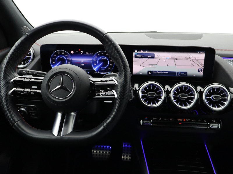 13 - Mercedes EQA 250+ amg line premium