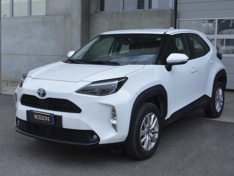 1 - Toyota yaris cross 1.5 h 116cv business fwd e-cvt