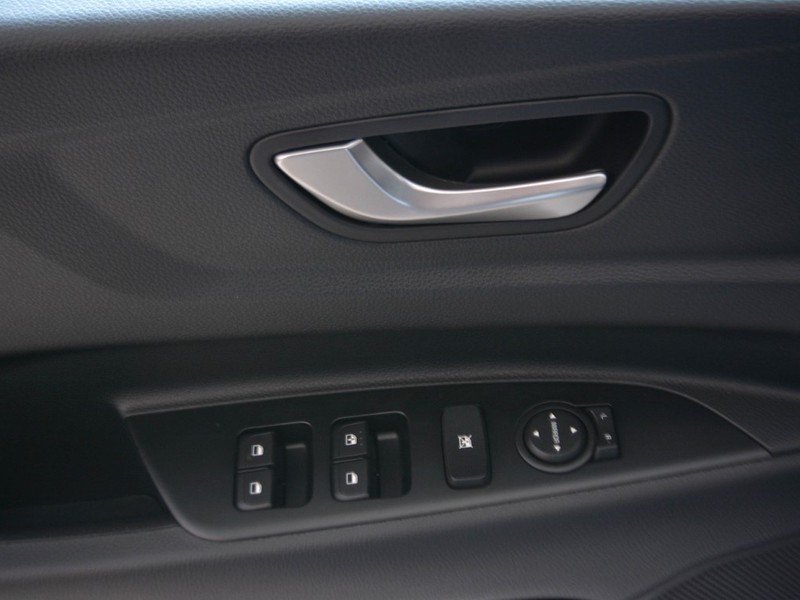 13 - Kia Stonic 1.0 t-gdi urban