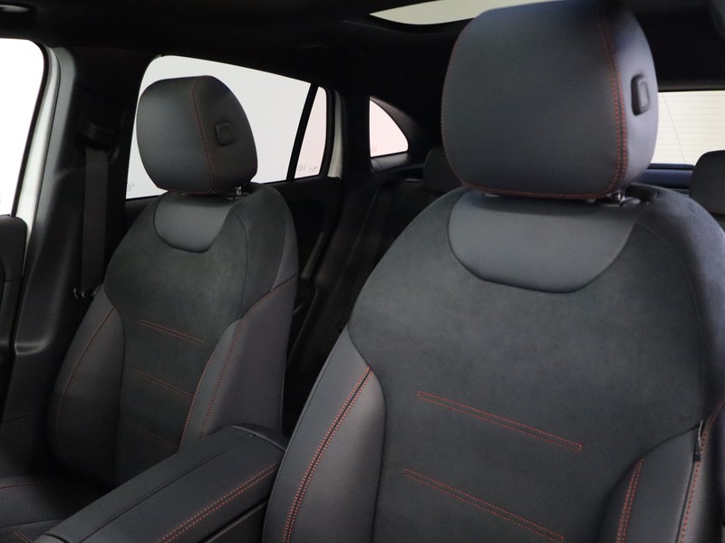 7 - Mercedes GLA 250 e plug-in-hybrid amg line extra 8g-dct