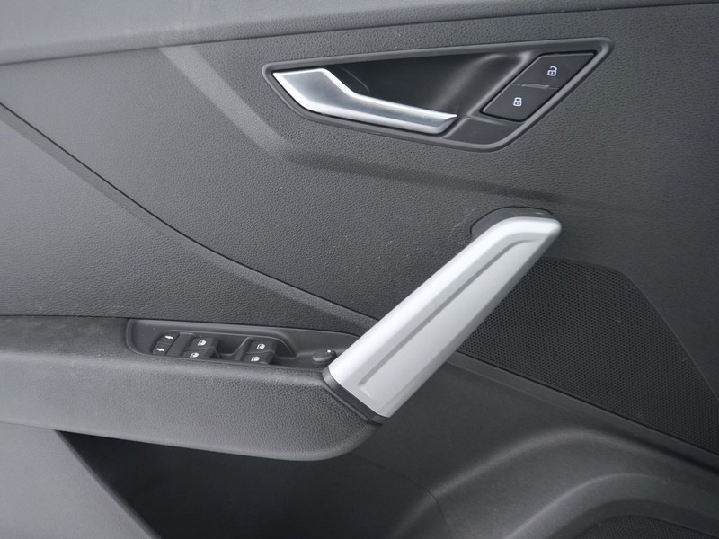 13 - Audi Q2 30 2.0 tdi admired advanced s tronic